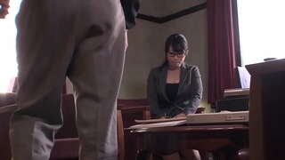 Ġappuniż ħelu-uffiċċju tal-anġlu l-offerti daqqa tax-xogħol tagħha-imgħallem qabel tixrib tagħha pantie u li jirċievu l-hugh iebsa