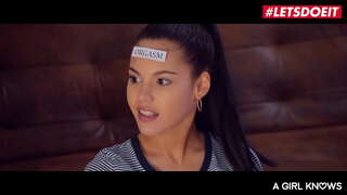 #LETSDOEIT - Sicilia Imodeli, Apolonia kwaye Katana - ASIAN TEEN EZAMA LESBIAN ukwabelana NGESONDO YAKHE BESTIES